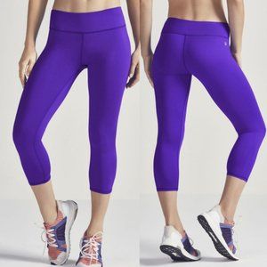 NEW Fabletics Salar Powerhold Capri - Small